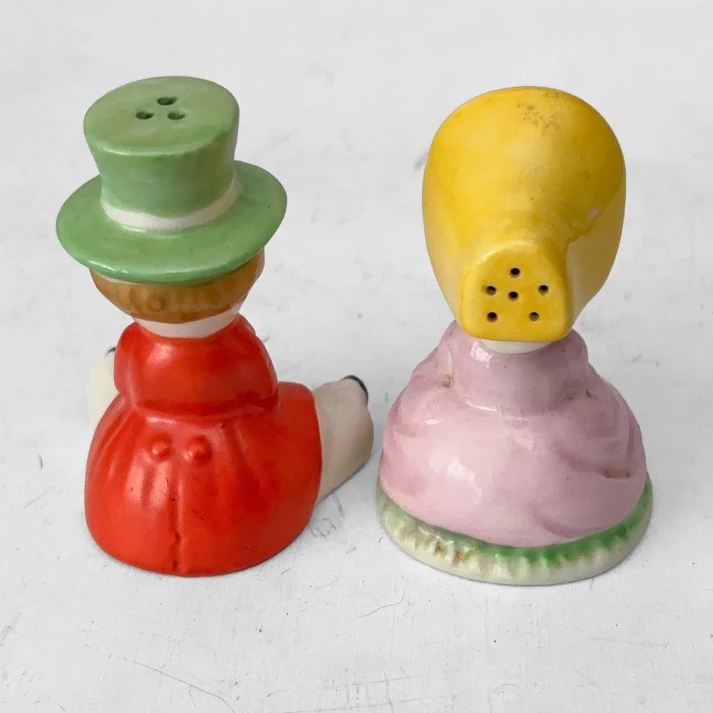 VTG MCM Ceramic Boy & Girl Salt/Pepper Shakers Japan Mid Century Cottage
